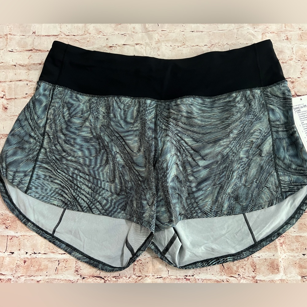 NWT lululemon Speed Up Shorts MR 4”, Size 10, multi/black